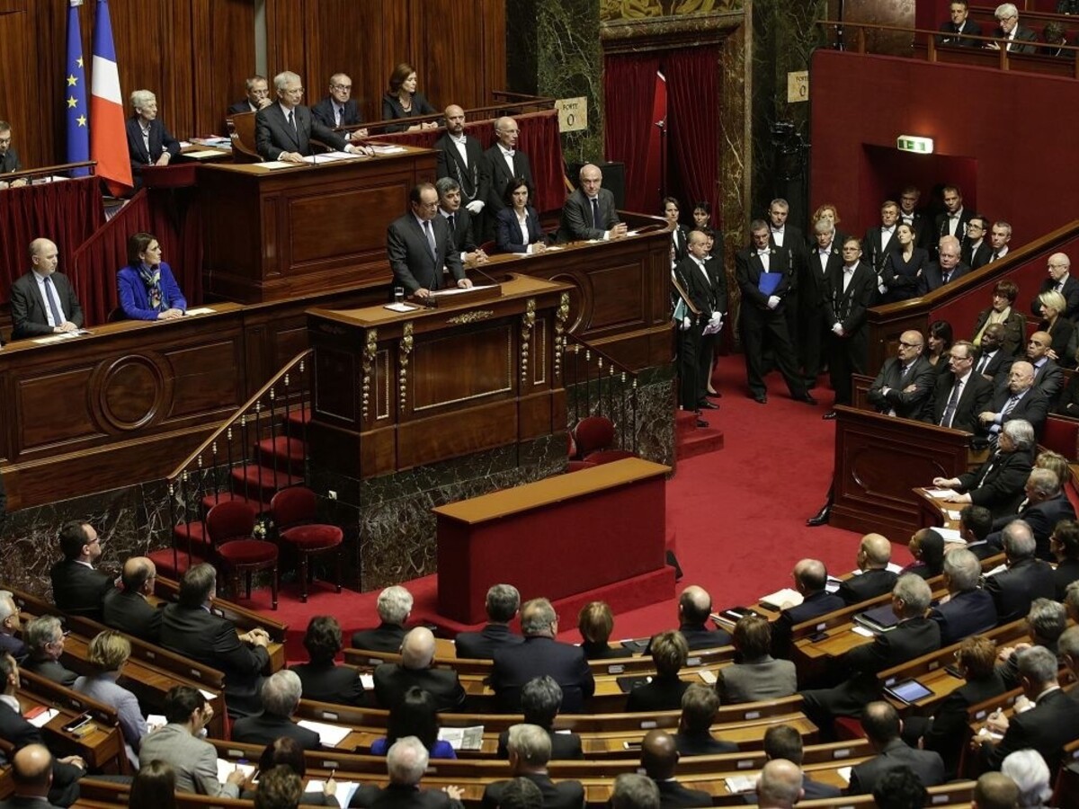 hollande francúzsko parlament 1140 (SITA AP)